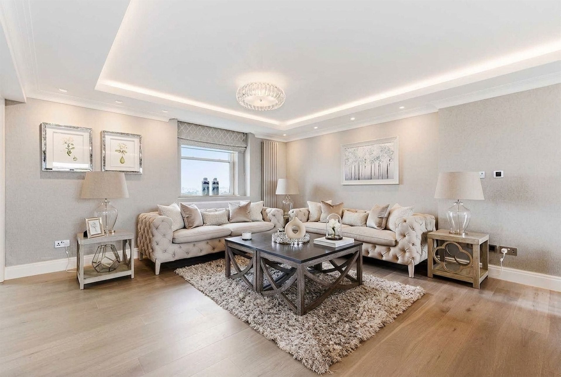 Flat Boydell Court in Greater London