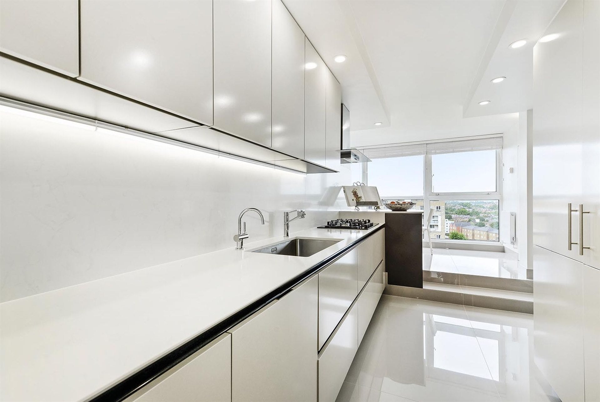 Flat Boydell Court in Greater London