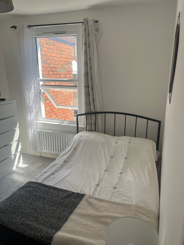 Room Beaufort Road in Bristol