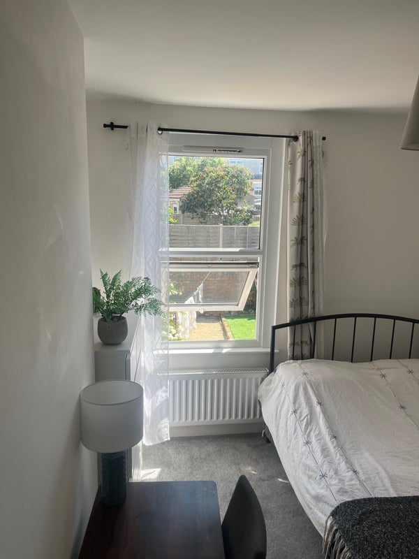 Room Beaufort Road in Bristol