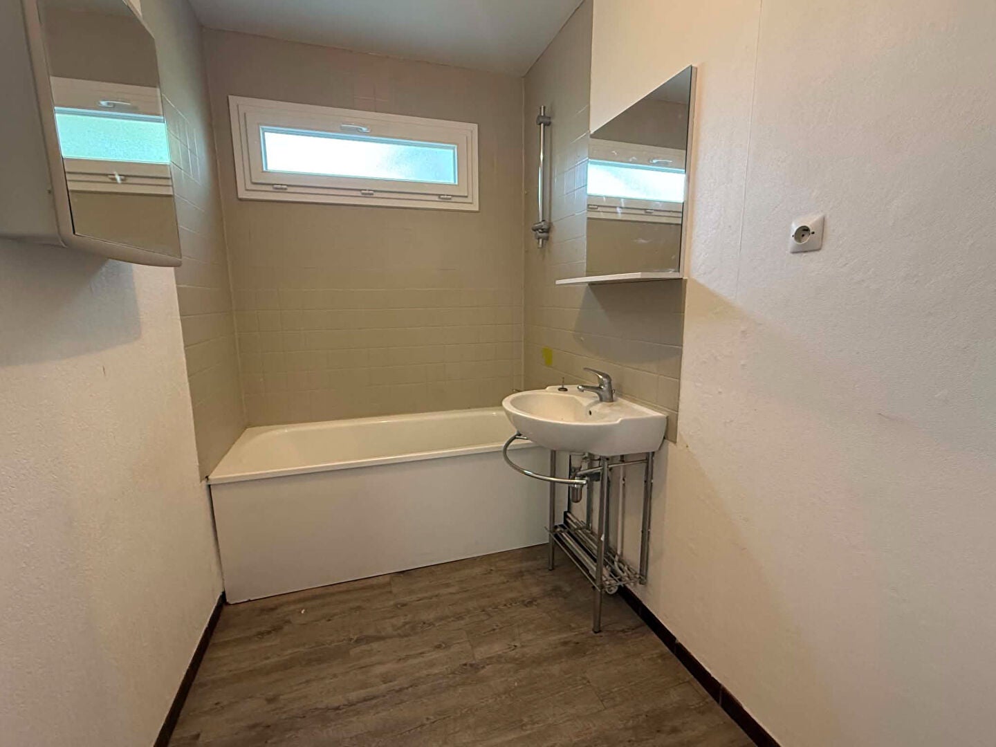Maison Route de Bellevue à Yvré-l'Évêque