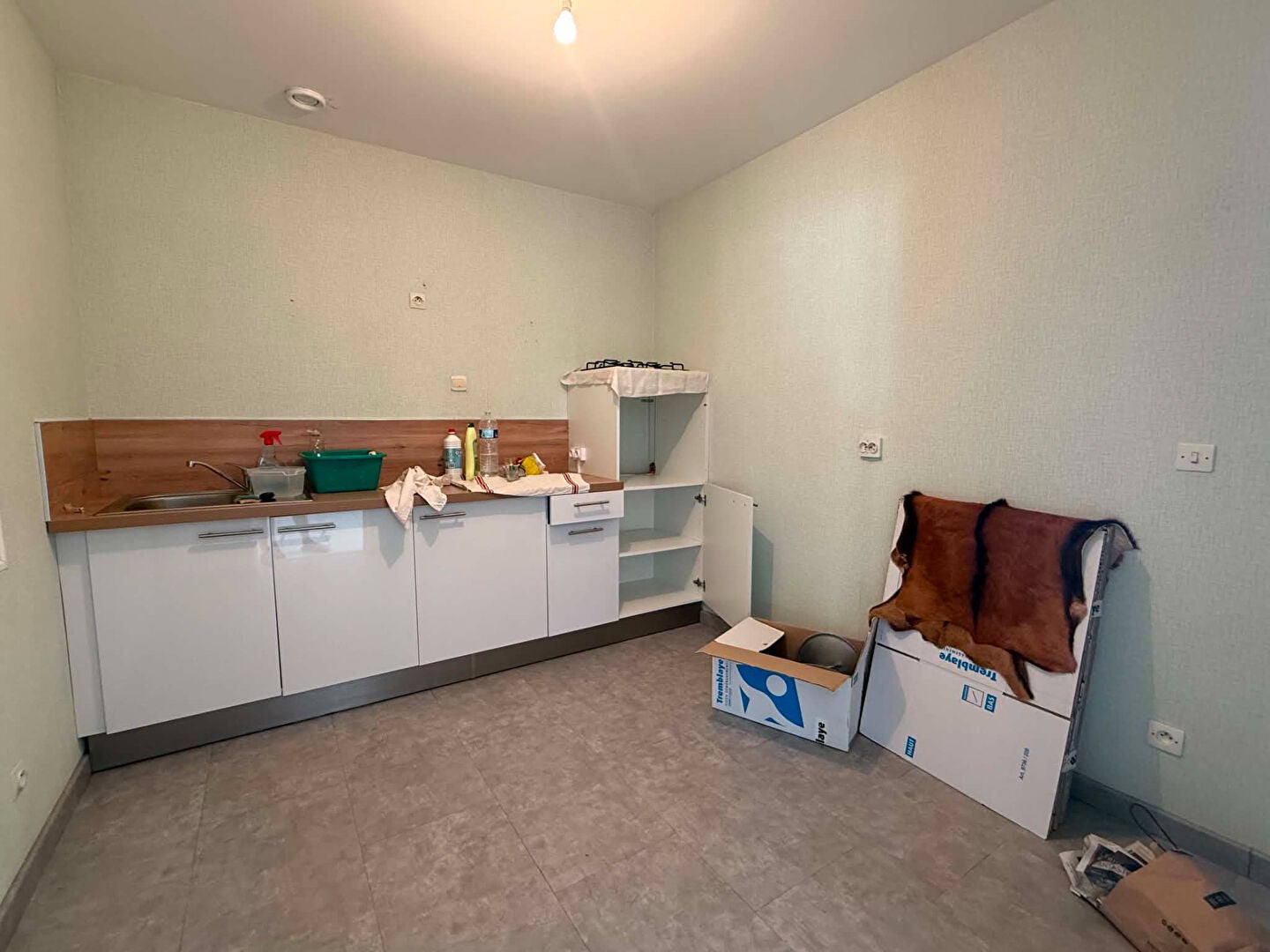 Maison Route de Bellevue à Yvré-l'Évêque