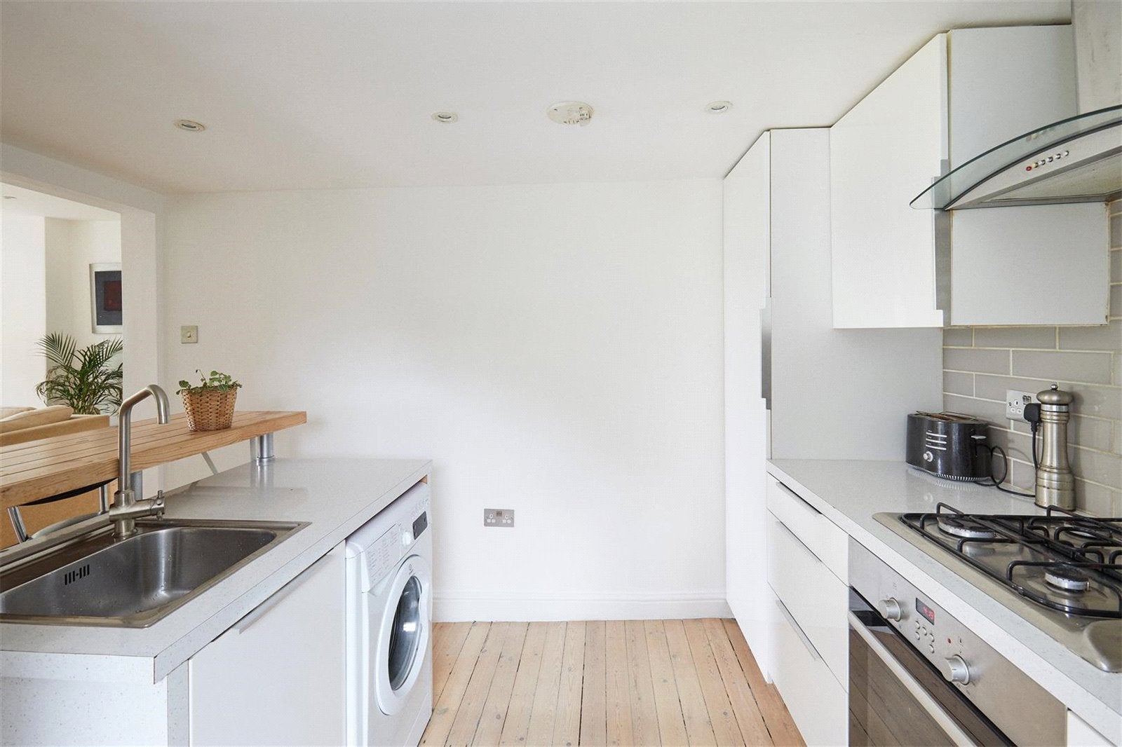 Flat Mortlake High Street in Greater London
