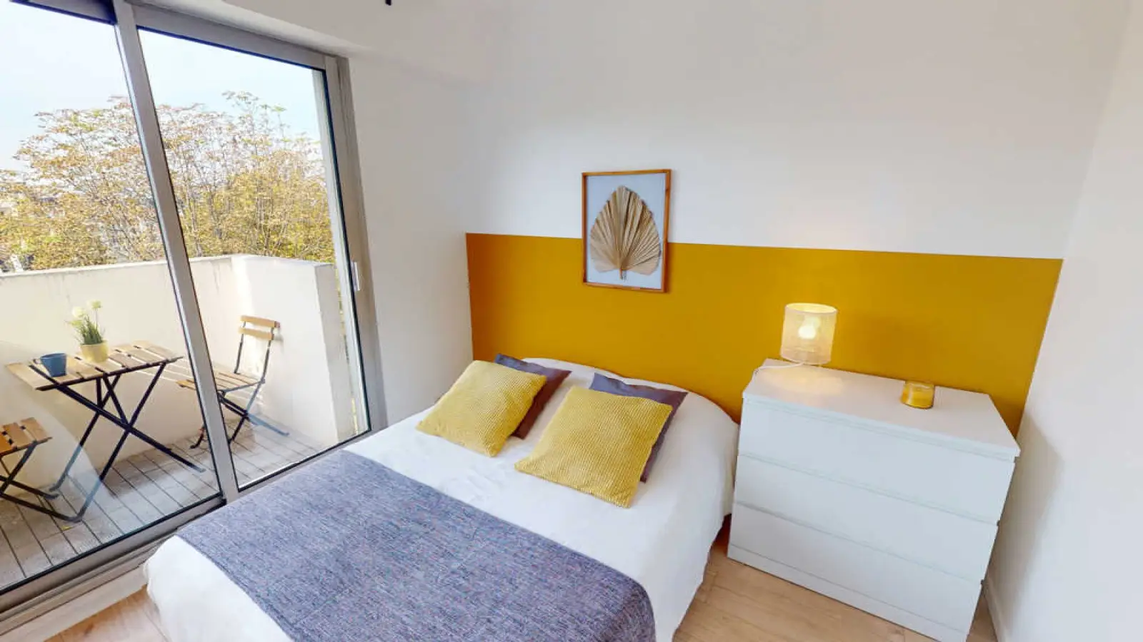 Flat Rue Pierre Mille in Paris