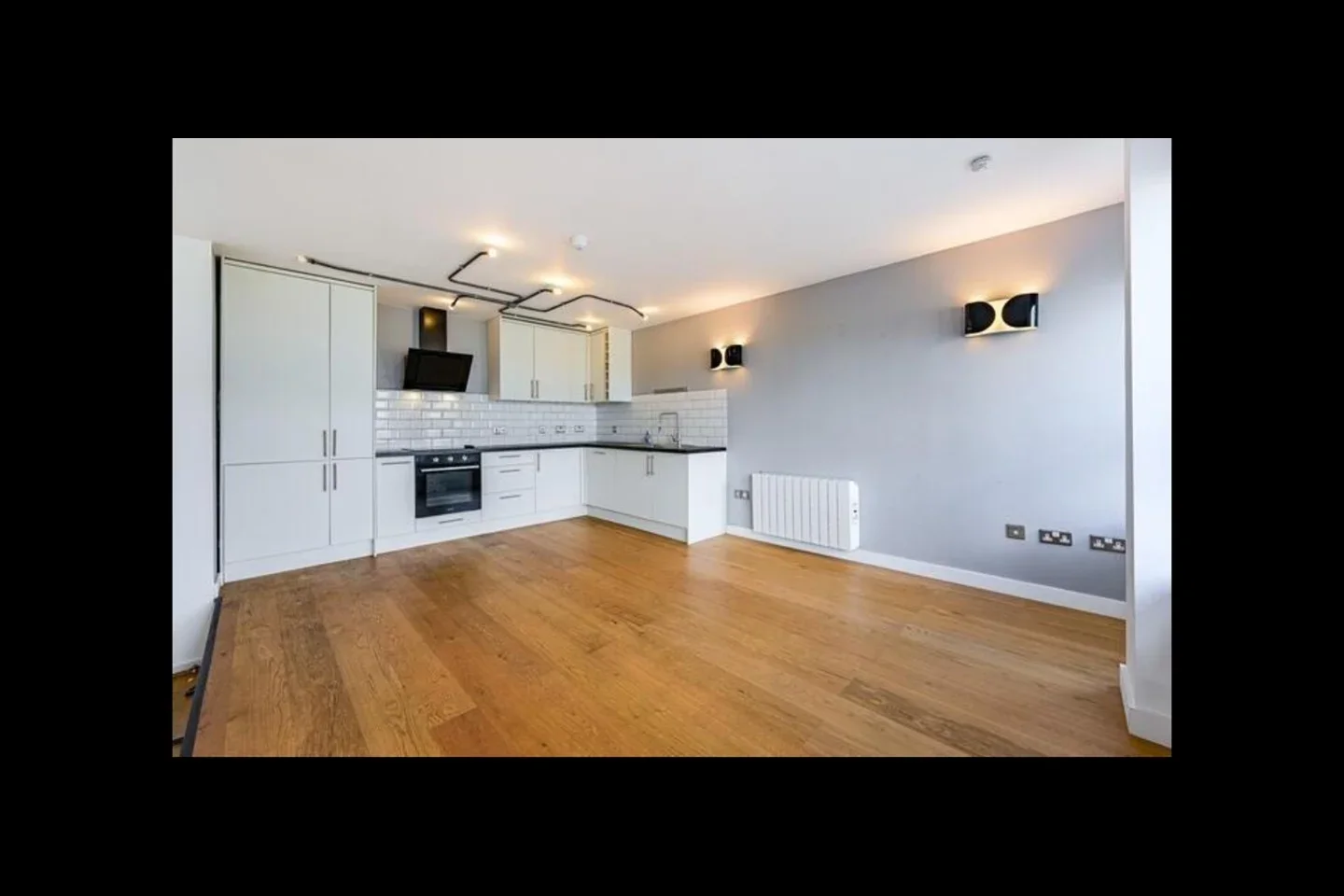 Flat Calderwood Street in Greater London