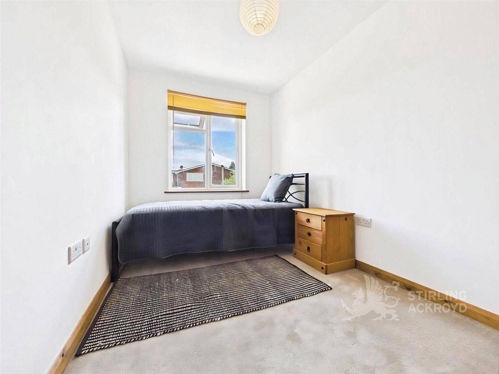 Room Marsh Lane in Borough of Runnymede