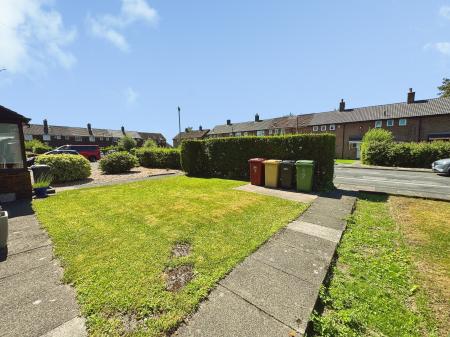 House Rose Hill Close in Bolton