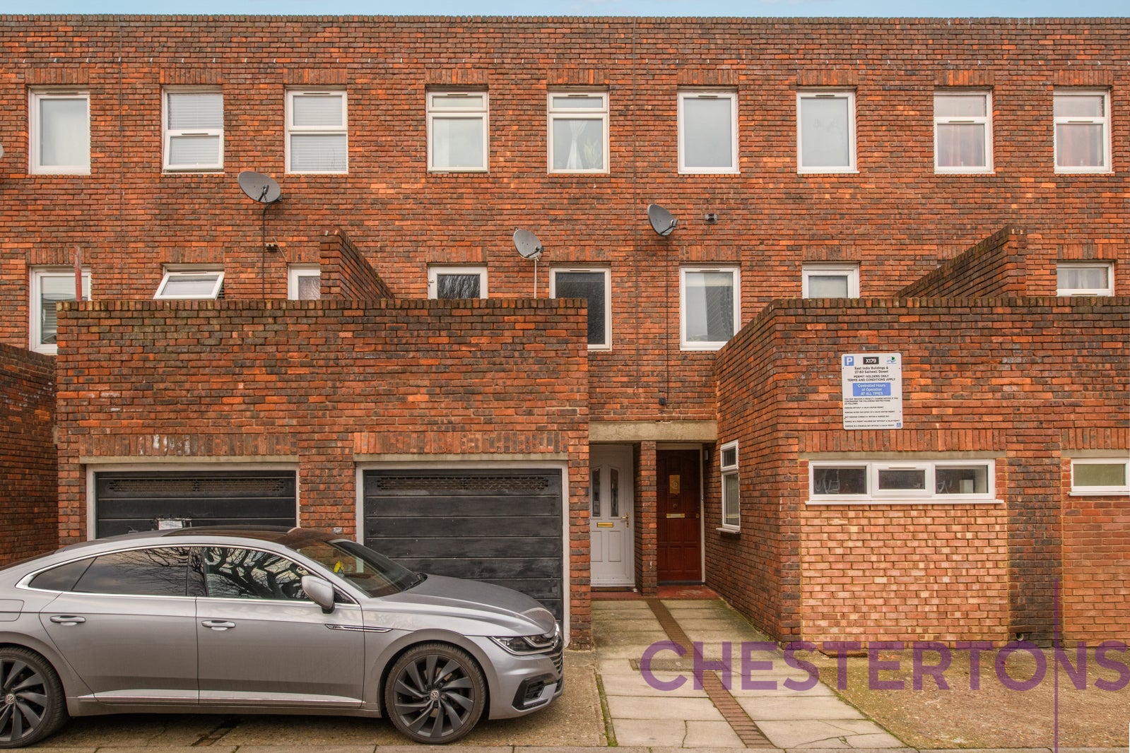 House Saltwell Street in Greater London