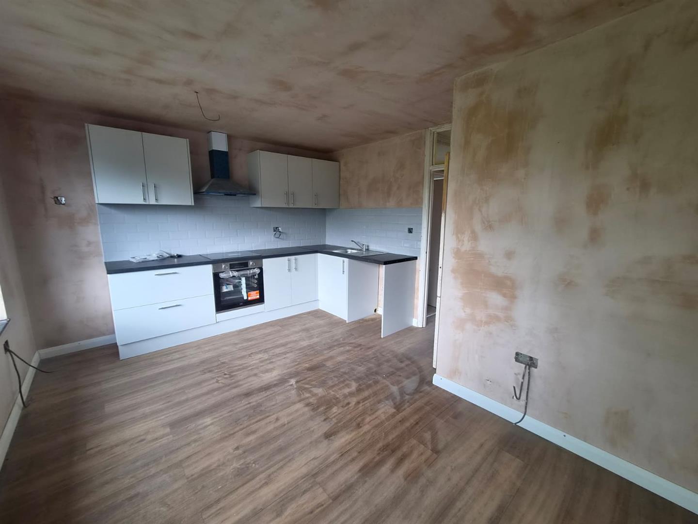 Flat Kneller Road in Greater London