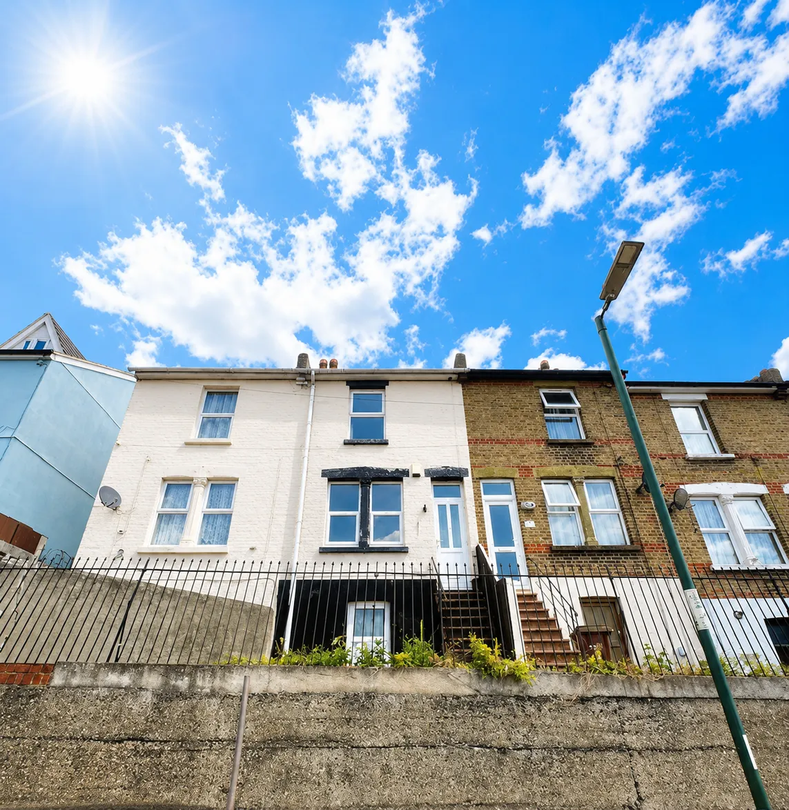 House Upper Luton Road in Chatham