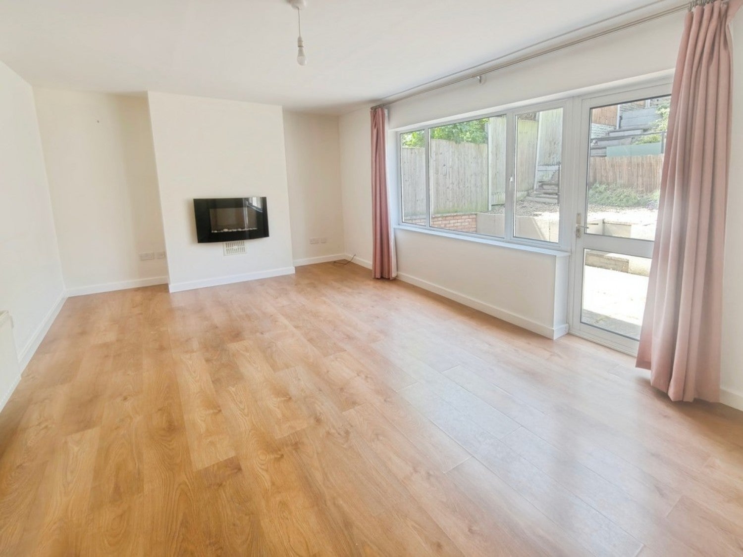 House Wheeler Close in Worcester