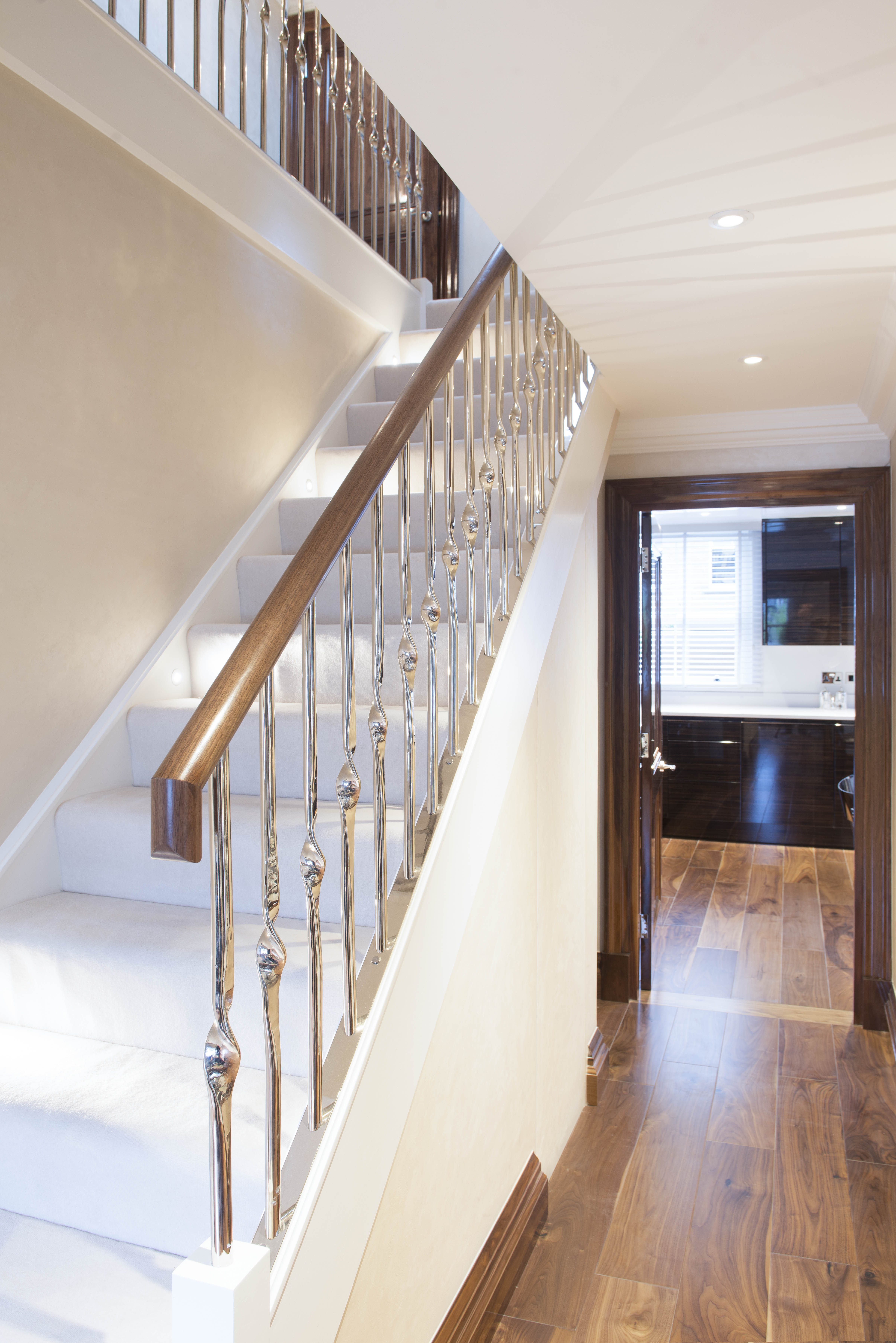 Flat Grosvenor Hill in London
