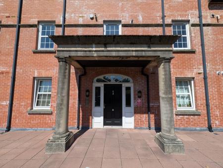 Flat Milfort Mews in Belfast