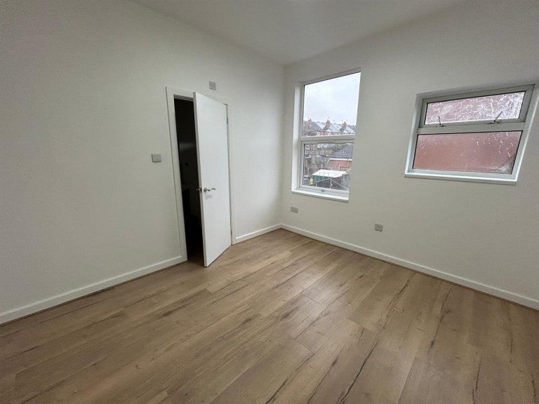 Flat Gulson Road in Coventry