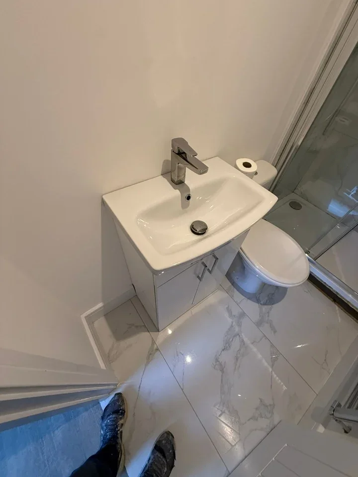 House Wakerley Close in Greater London