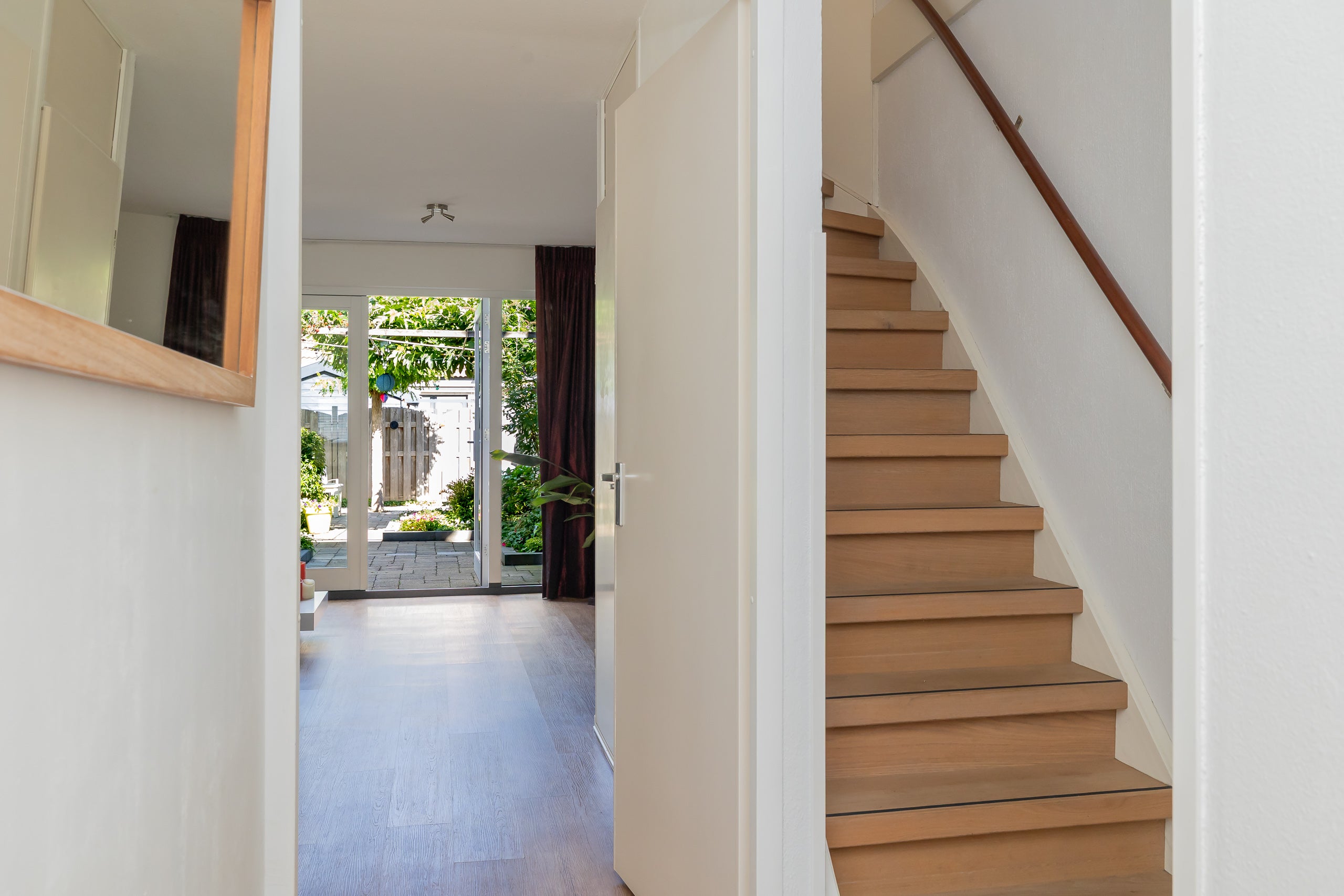 Tussenwoning te koop: Corversbos 170, Hoofddorp
