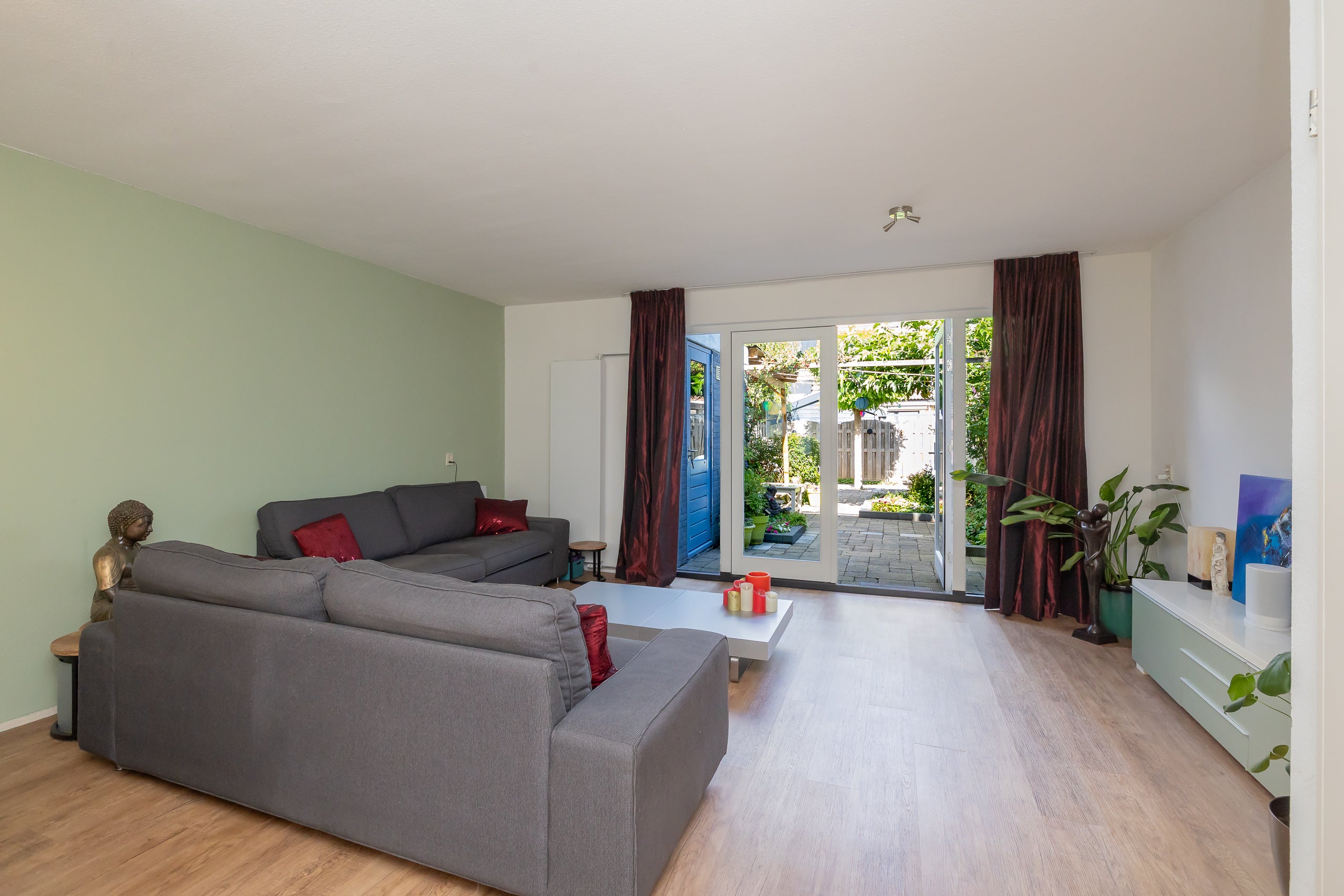 Tussenwoning te koop: Corversbos 170, Hoofddorp