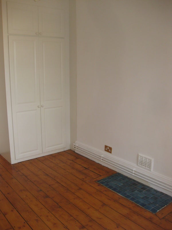 Room Colehill Lane in Greater London