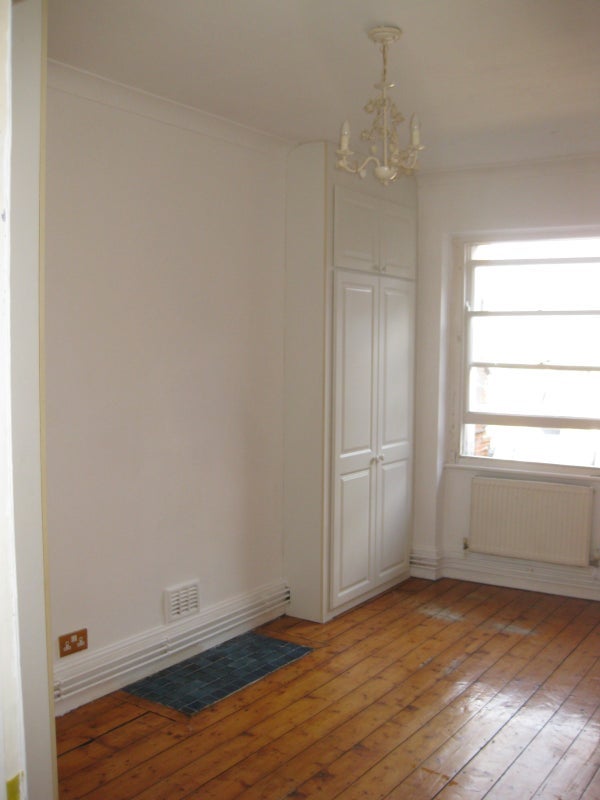 Room Colehill Lane in Greater London