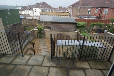 Flat Kensal Road in Bristol