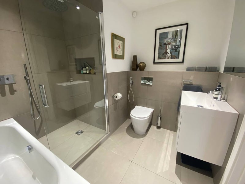 Flat Milcote Street in Greater London