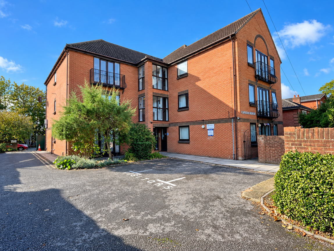 Flat Waterloo Road in Southampton