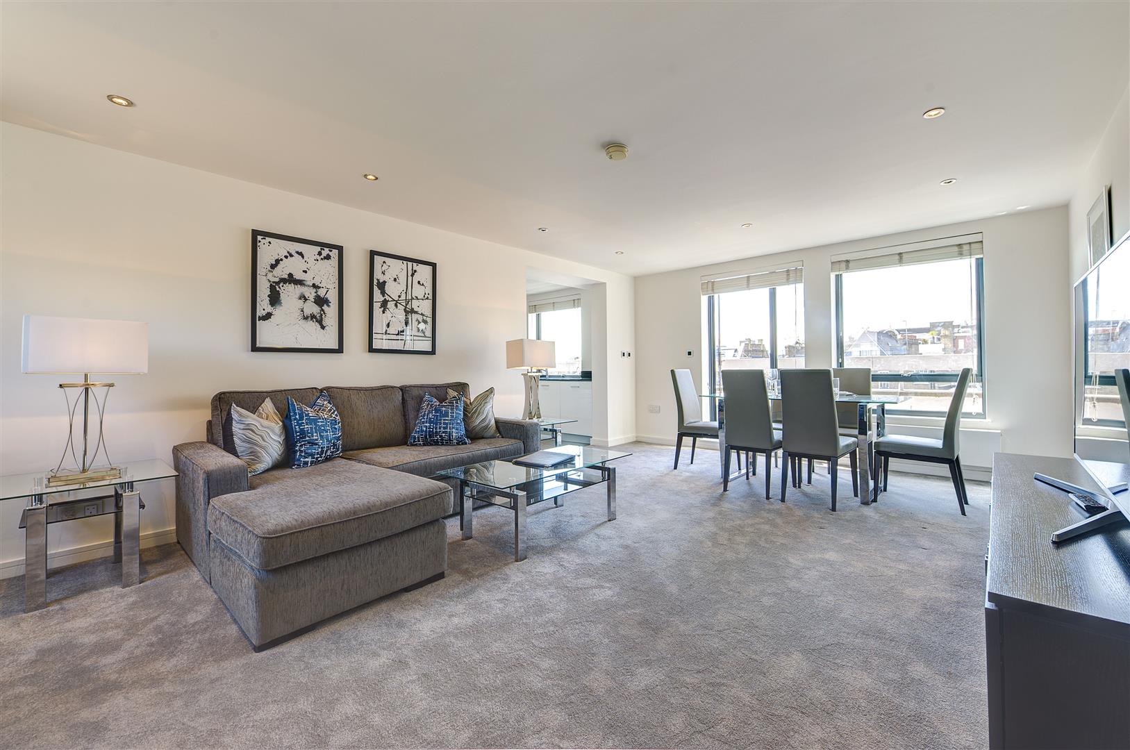 Flat Fulham Road in Greater London