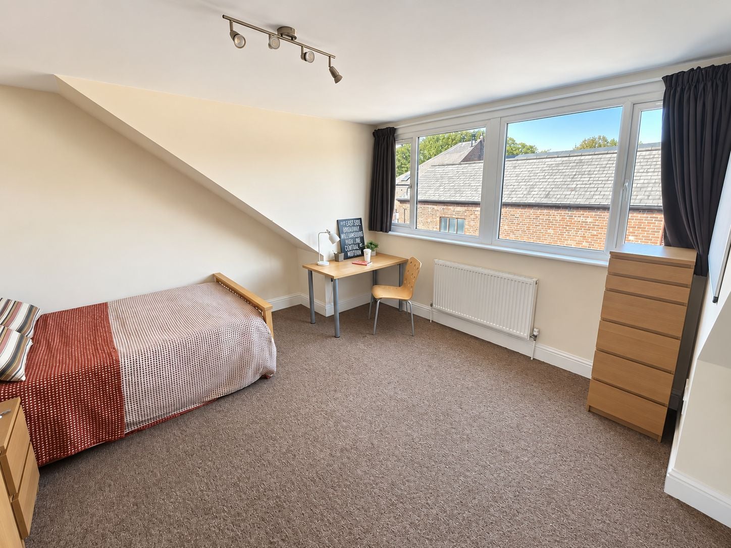 Room Ecclesall Road in Sheffield