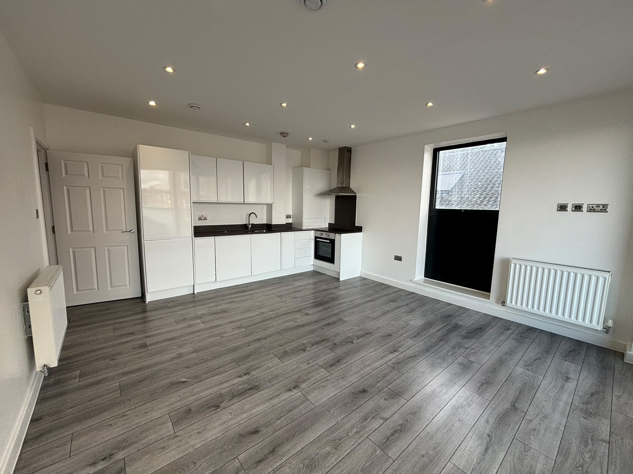 Flat Woolwich Road in Greater London