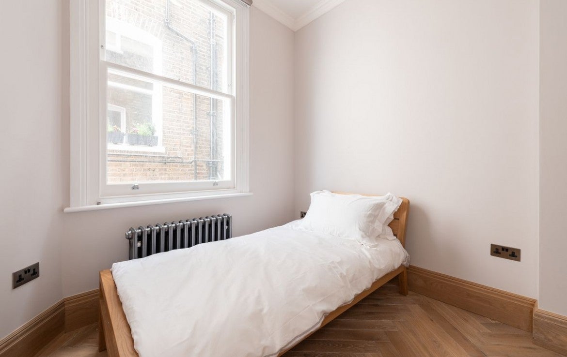 Flat Belsize Park Gardens in Greater London