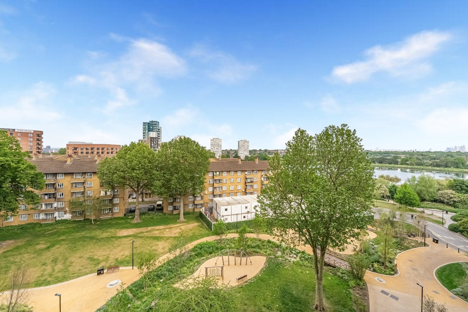 Flat Seven Sisters Road in Greater London