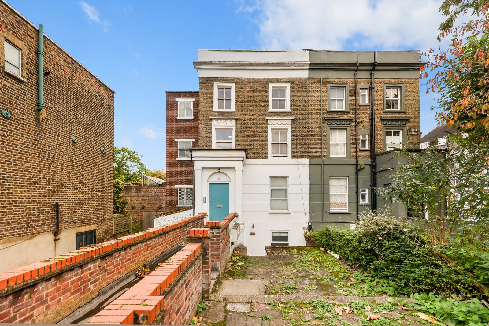 Flat Leighton Road in Greater London