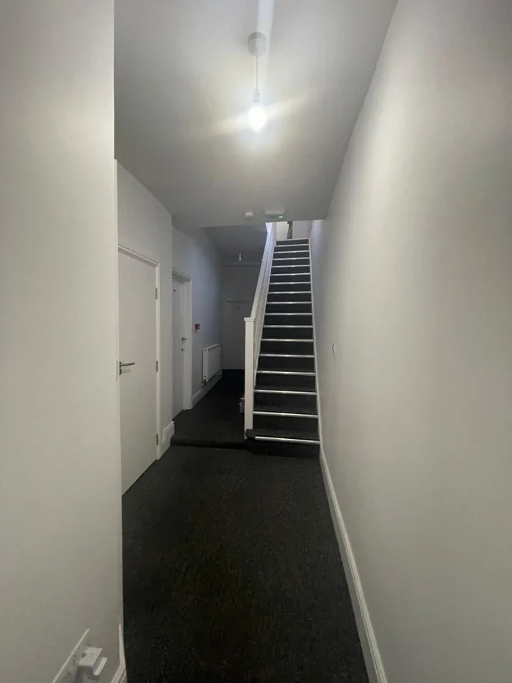 Room Fairfield Road in Greater London