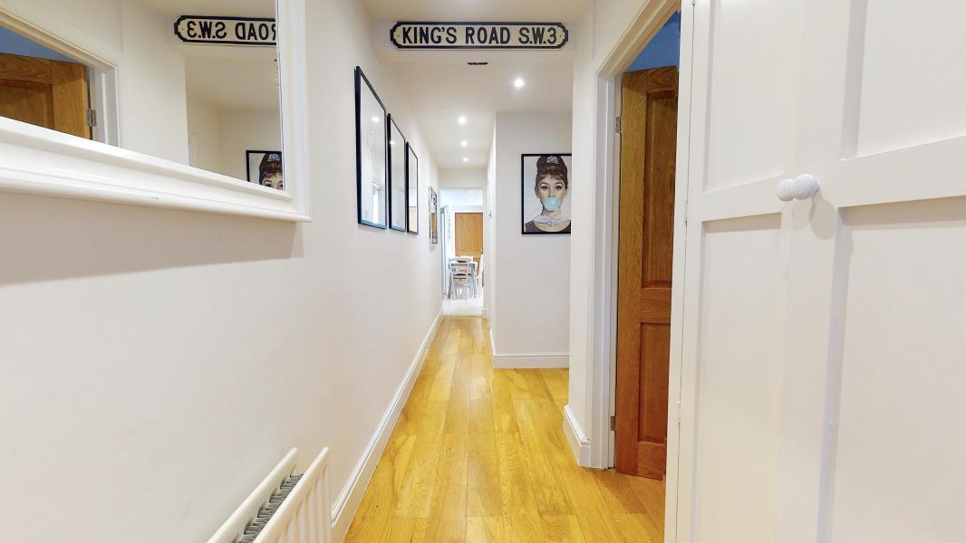 Flat Amyand Park Road in Greater London