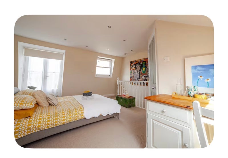 Room Franche Court Road in Greater London