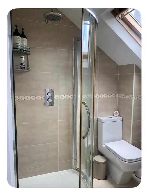 Room Franche Court Road in Greater London