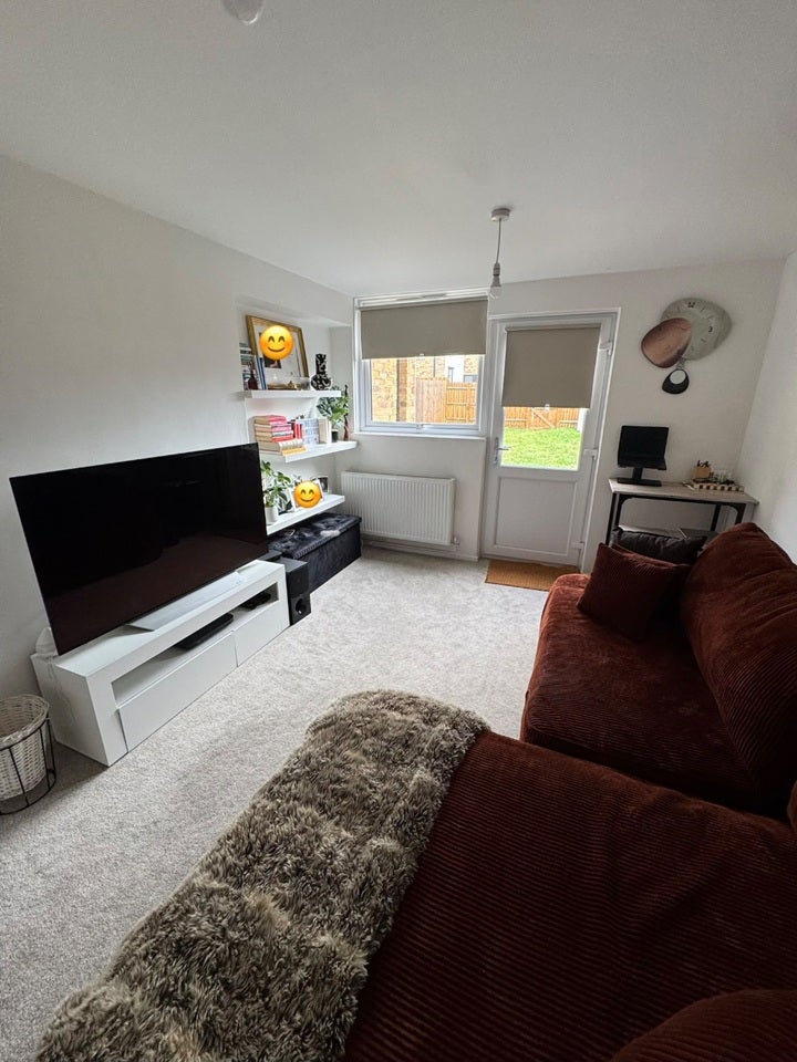 Room Royal Sovereign Avenue in Gillingham