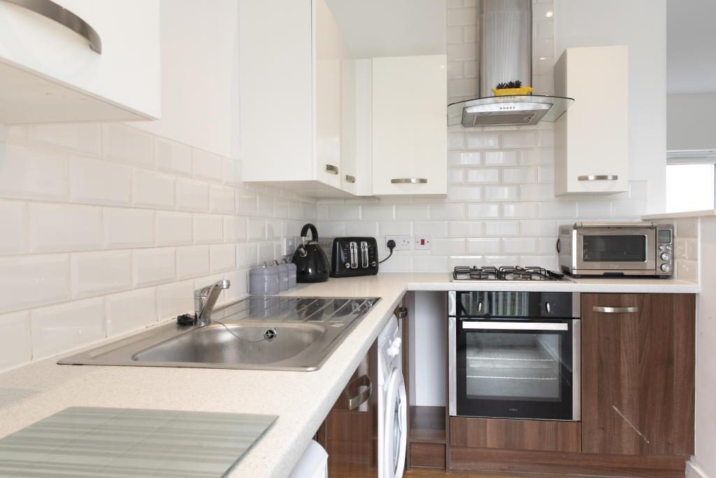 Flat Twyford Street in Greater London