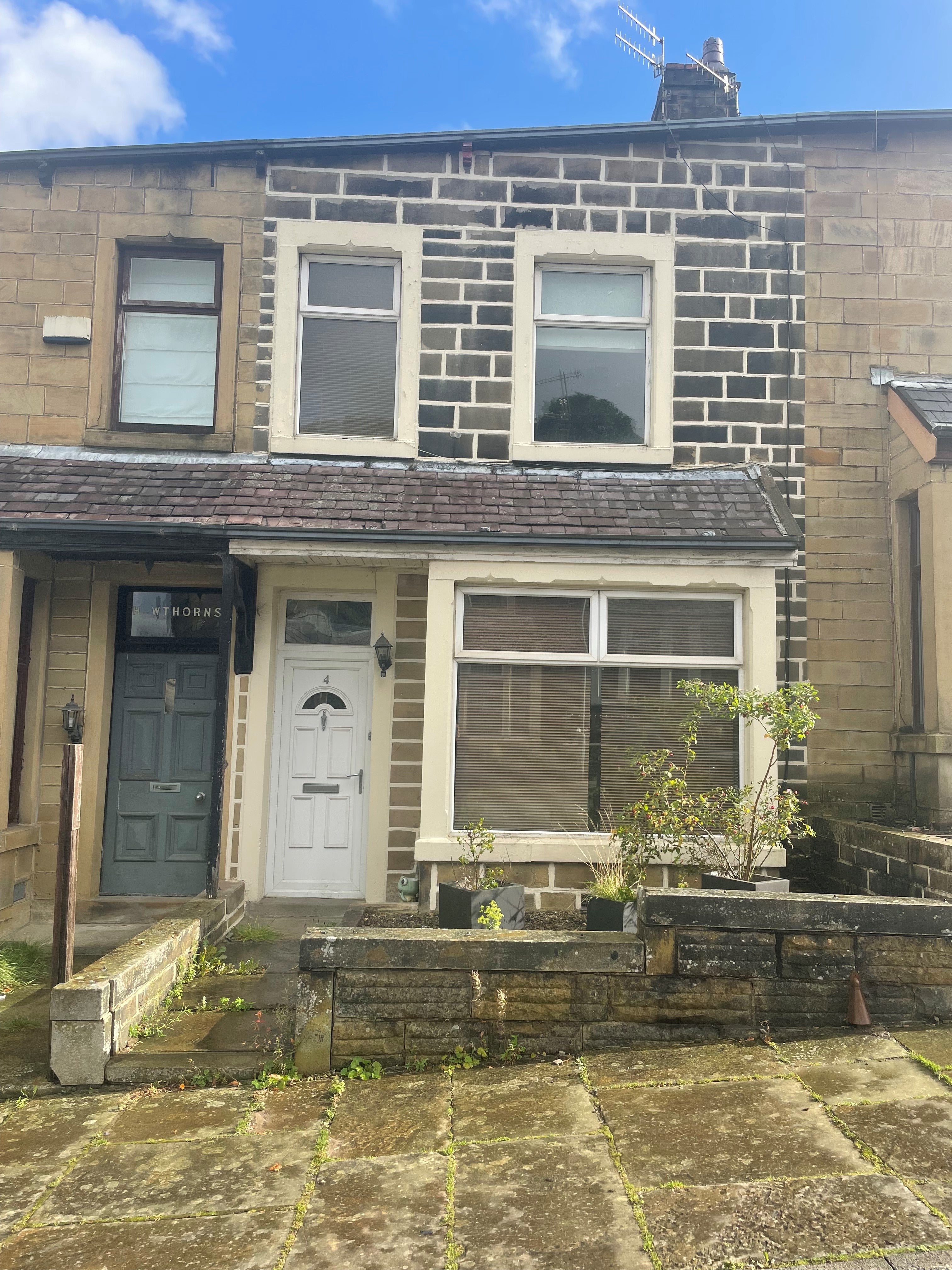 House Lansdowne Close in Burnley