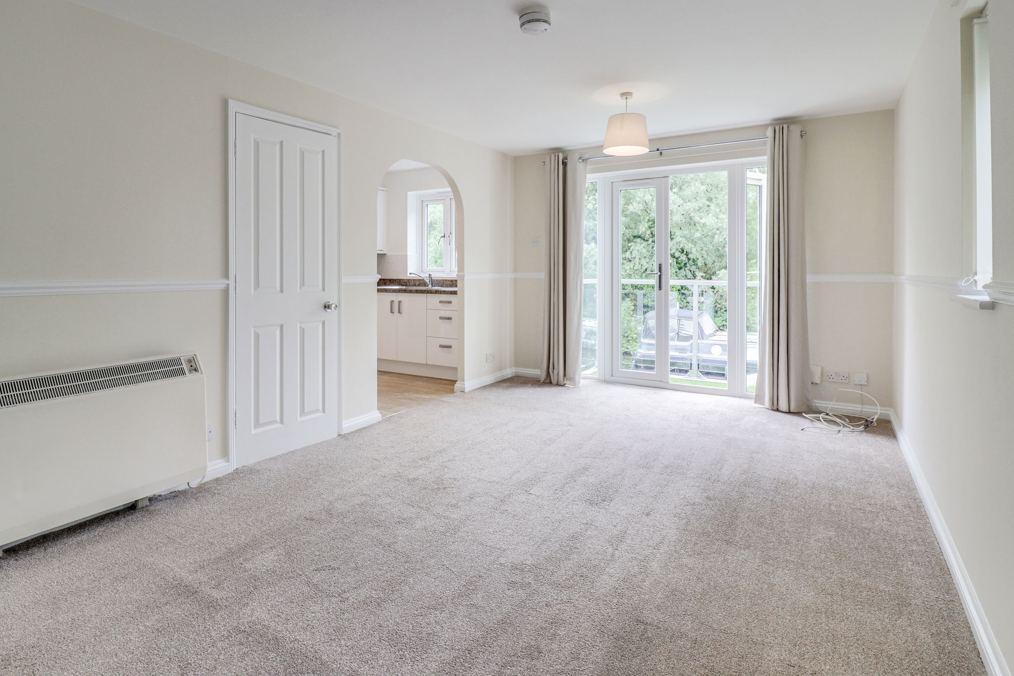 Flat Oak Walk in Harlow