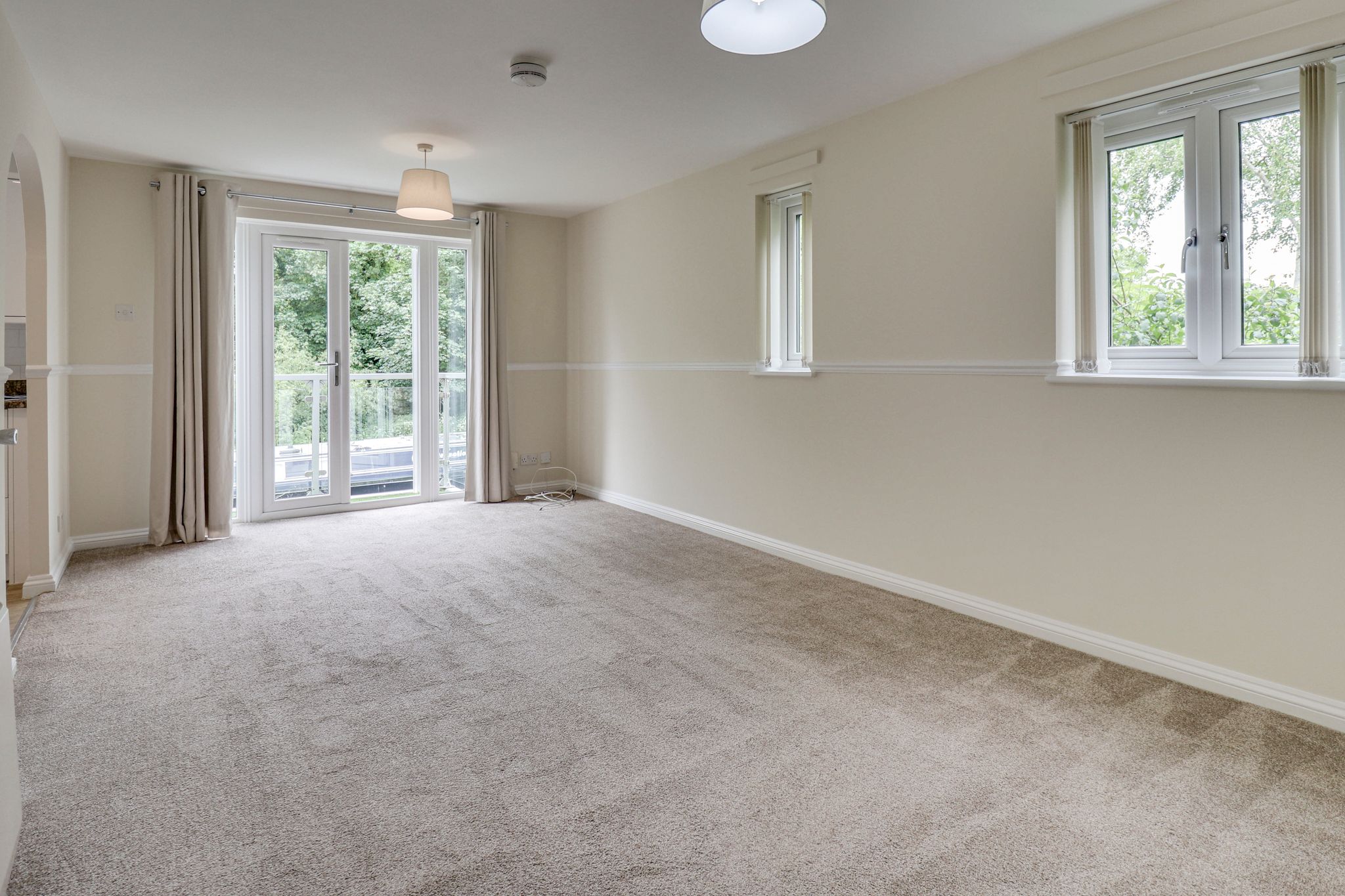 Flat Oak Walk in Harlow