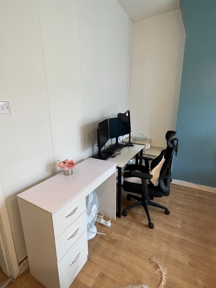 Room Benedict Street in Bootle
