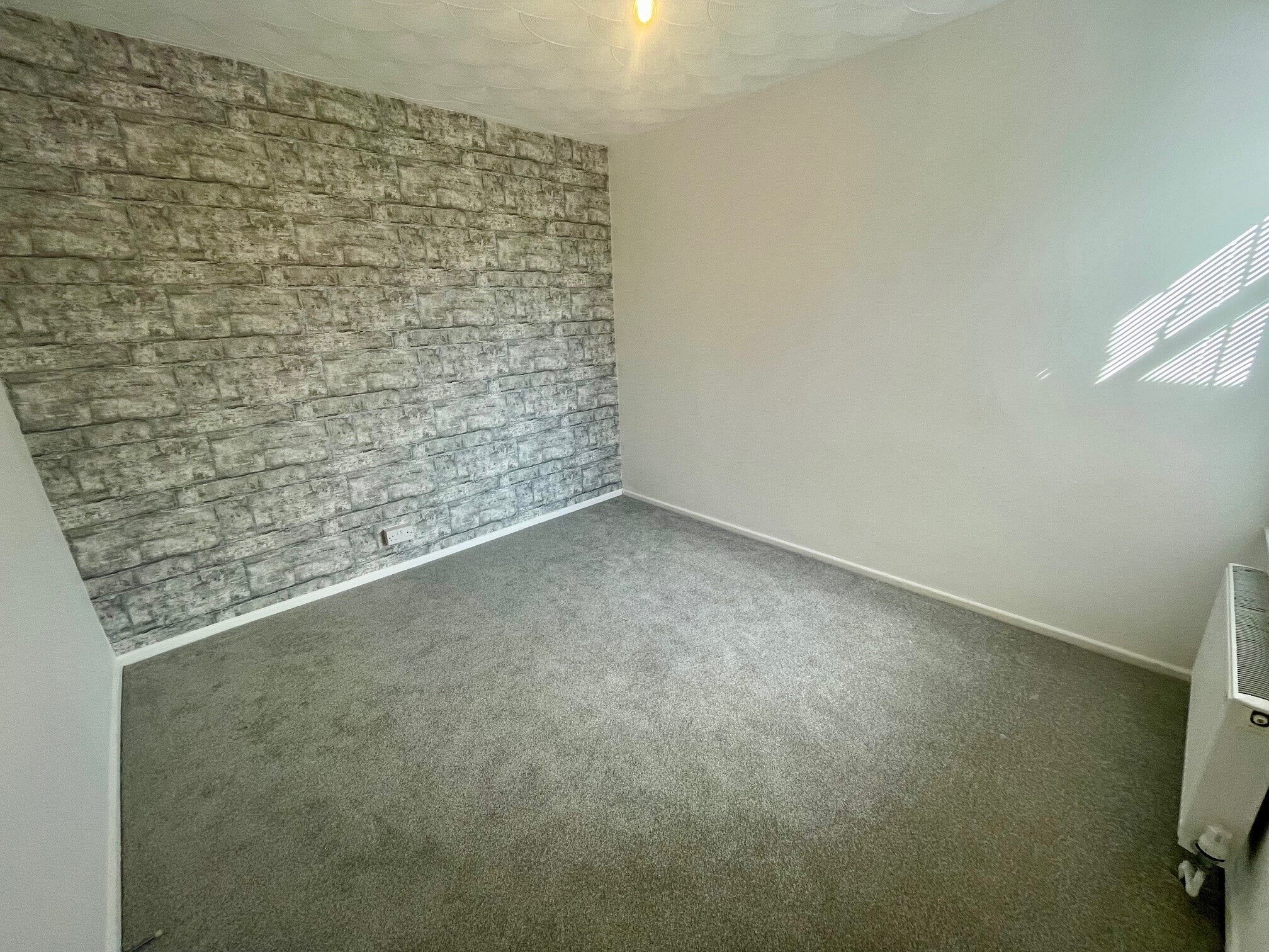 Flat Sholing Road in Southampton