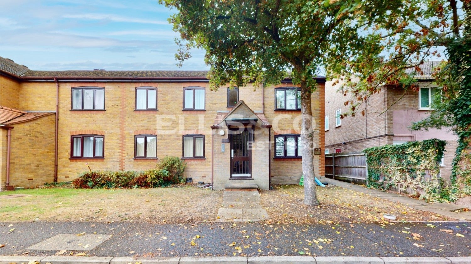 Flat Money Lane in Greater London