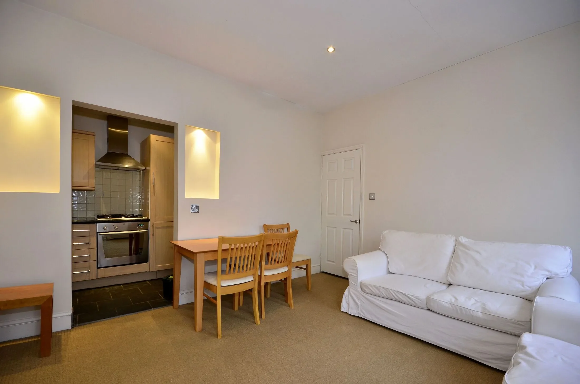 Flat Langland Gardens in Greater London