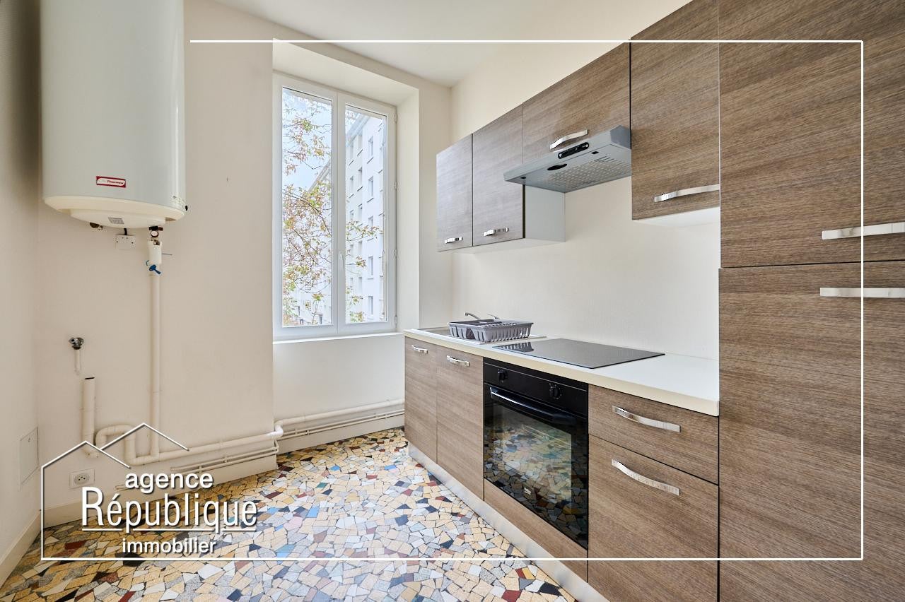 Flat Rue Thurot in Nuits-Saint-Georges