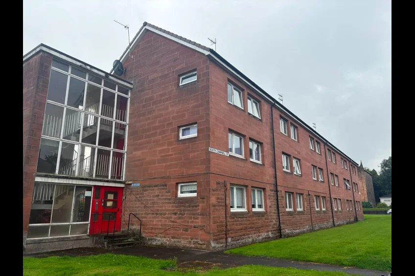 Flat South Campbell Street in Paisley