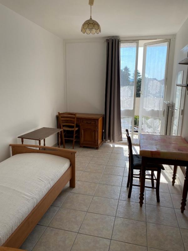 Flat Place de l'Hôtel de Ville in Chalon-sur-Saône