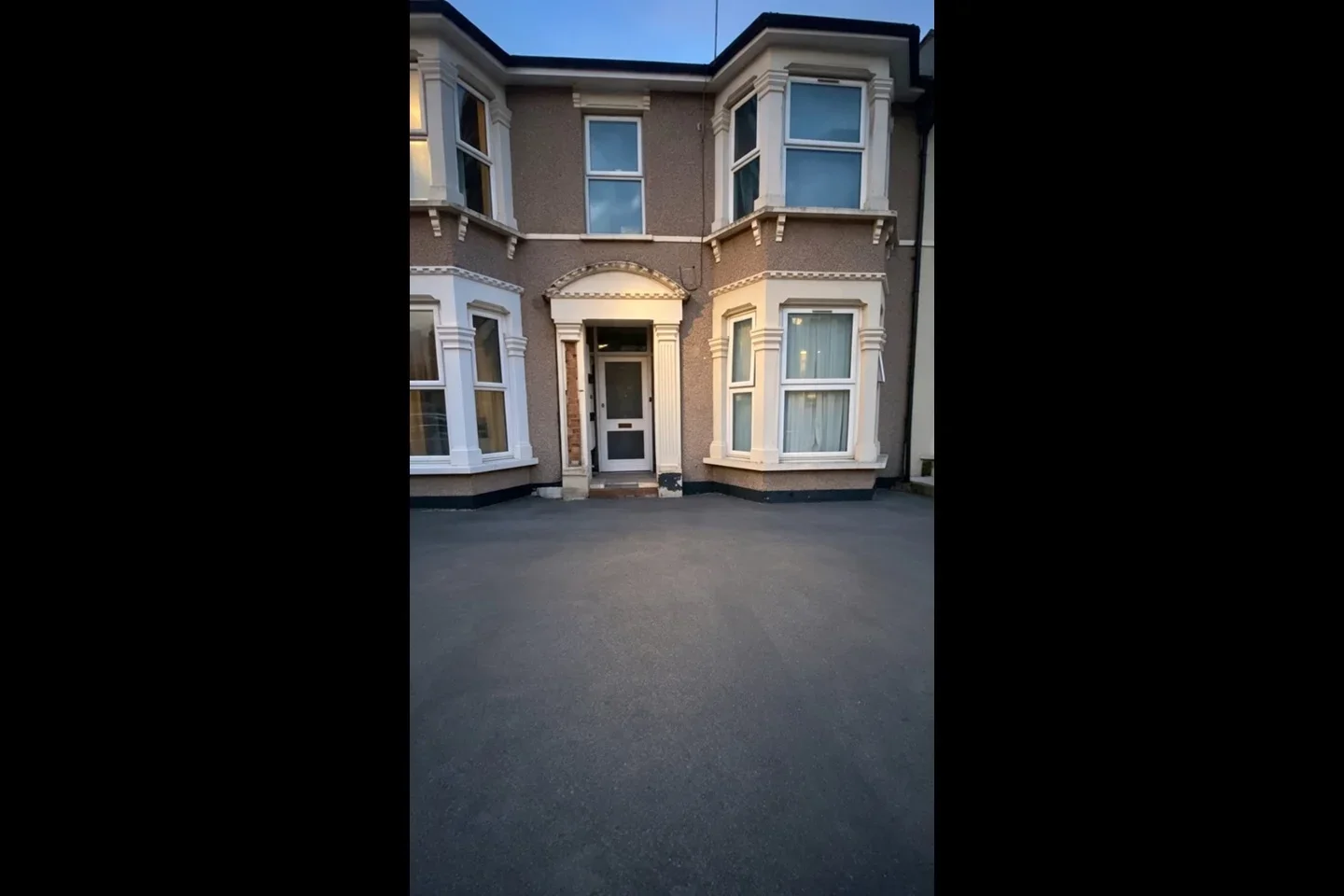 Flat Norfolk Road in Greater London