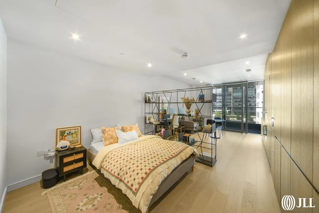 Flat Canary Riverside in Greater London